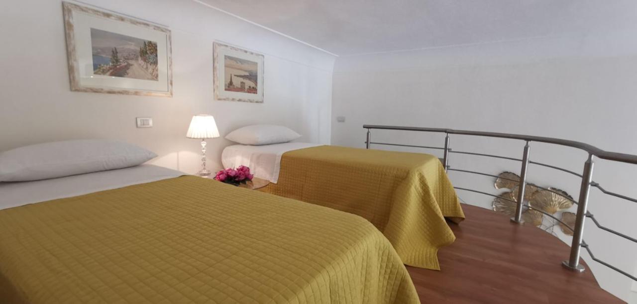 Luxury Apartment Carmen N 2 Centro Storico Di Taormina Eksteriør bilde