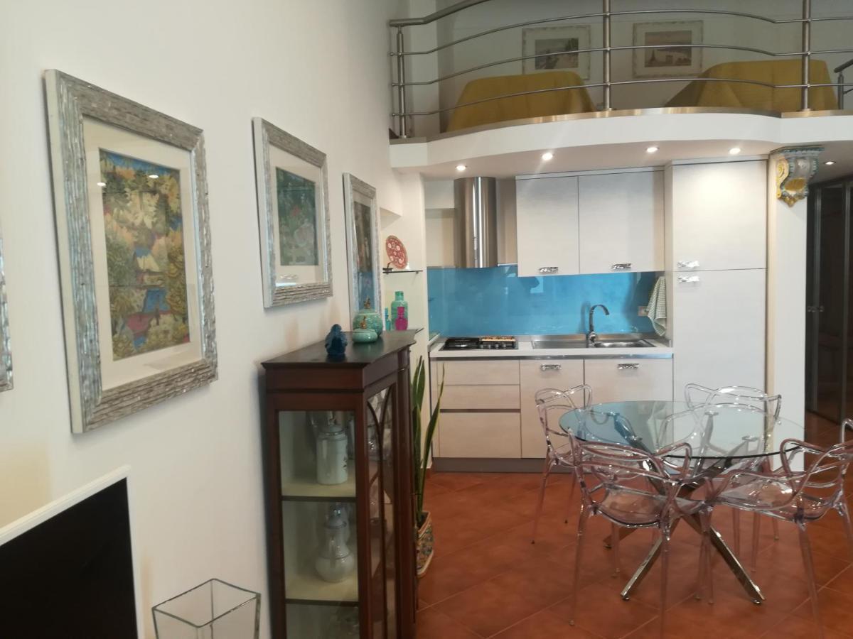 Luxury Apartment Carmen N 2 Centro Storico Di Taormina Eksteriør bilde