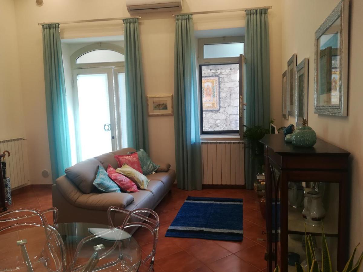 Luxury Apartment Carmen N 2 Centro Storico Di Taormina Eksteriør bilde